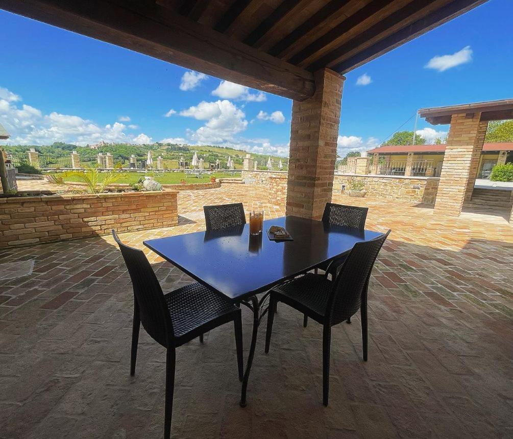 Villa Colle Indaco Country&Wellness Ortezzano Esterno foto
