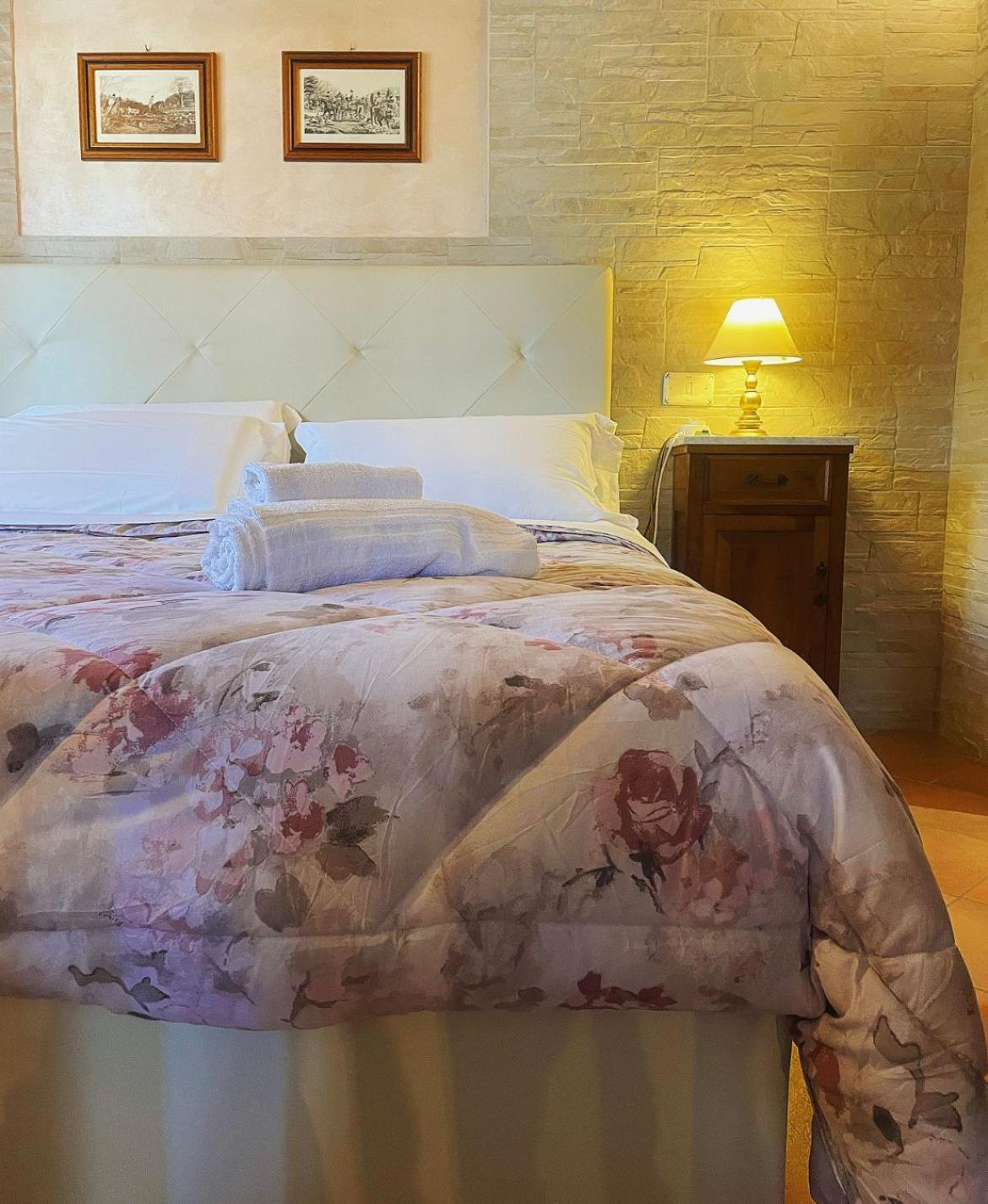 Villa Colle Indaco Country&Wellness Ortezzano Esterno foto