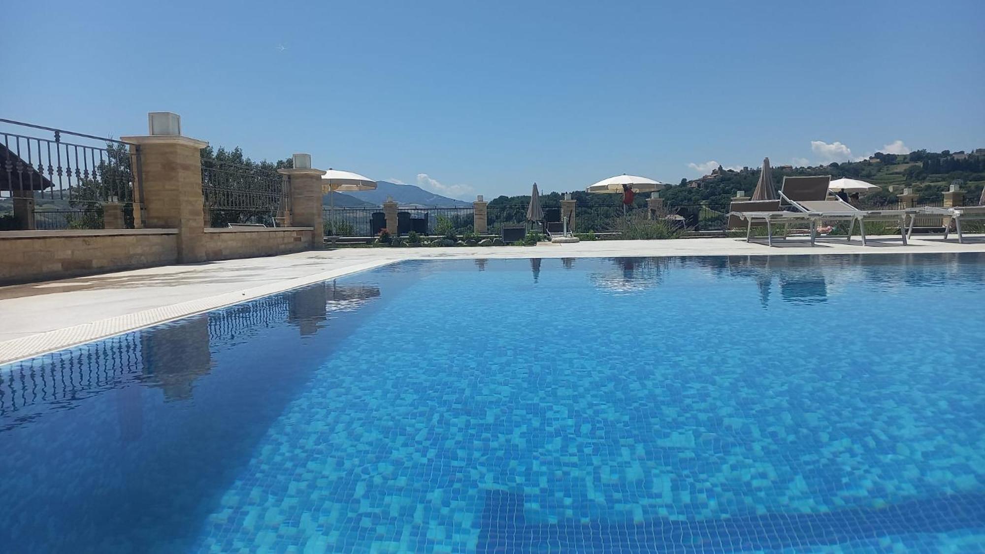 Villa Colle Indaco Country&Wellness Ortezzano Esterno foto